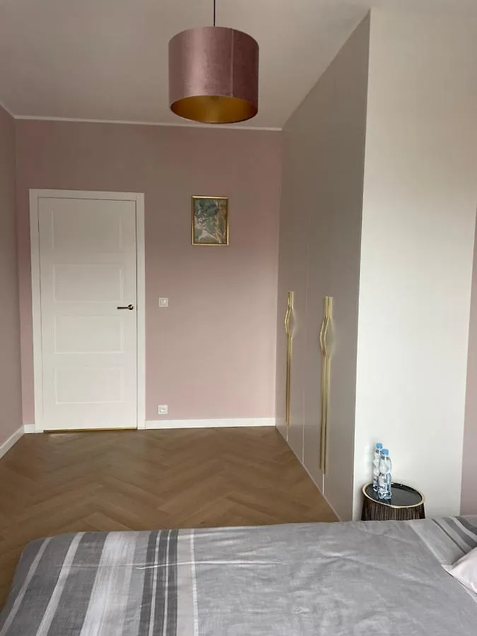 Nowy Apartment Przy Placu Szembeka Varsavia