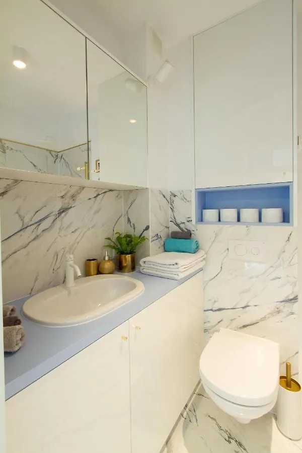 Nowy Apartment Przy Placu Szembeka Warszawa Polska